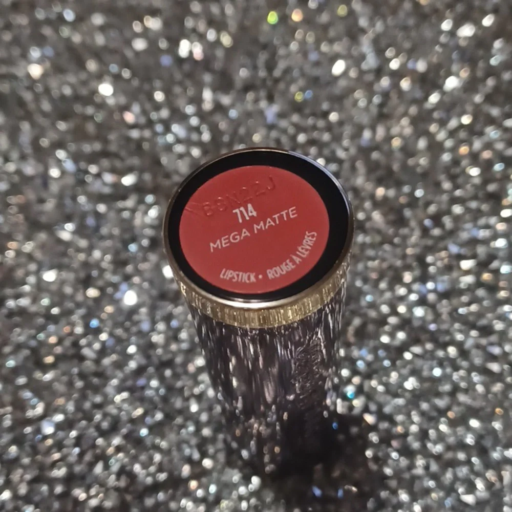 ❇️🧚‍♀️714 Urban Decay DISCONTINUED Lipstick NWOBOX